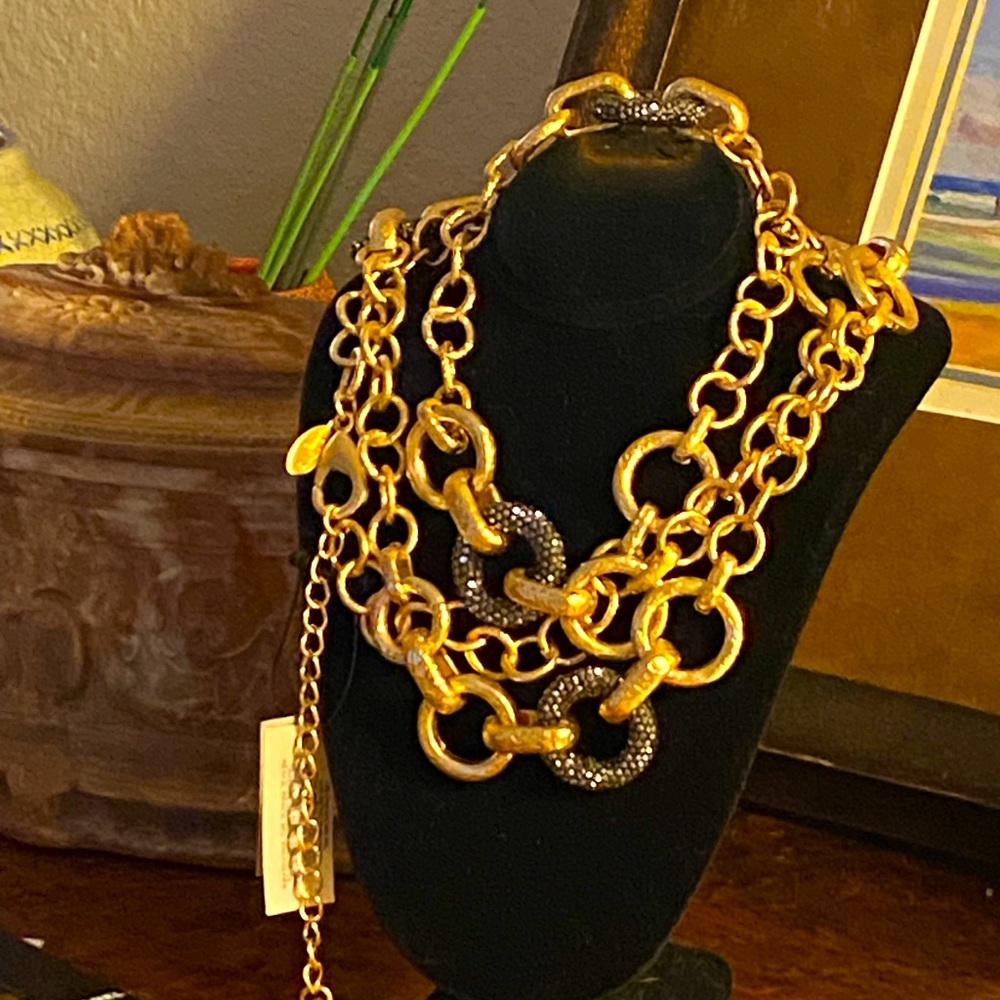 Chico’s Black and Gold Necklace